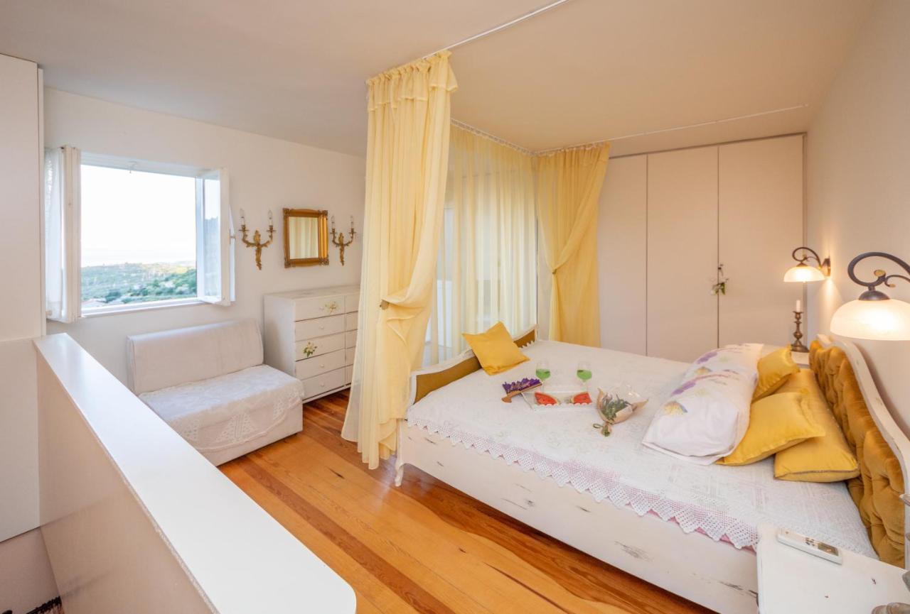 Villa Blanka Zrnovnica Ngoại thất bức ảnh